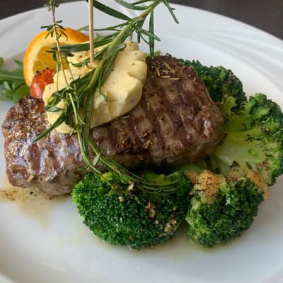 Steak mit Brokkoli